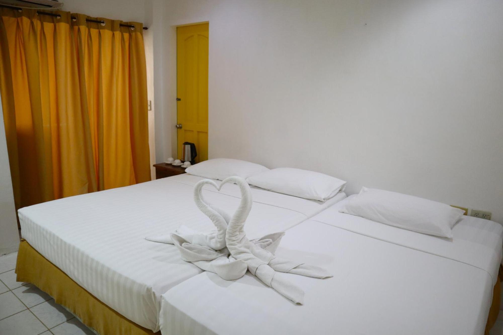 Island Inn Balabag  Kültér fotó